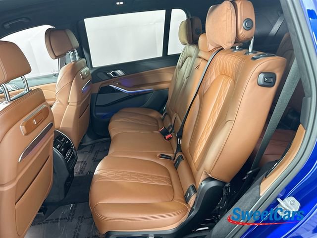 Used 2025 BMW X7 M60i image 13