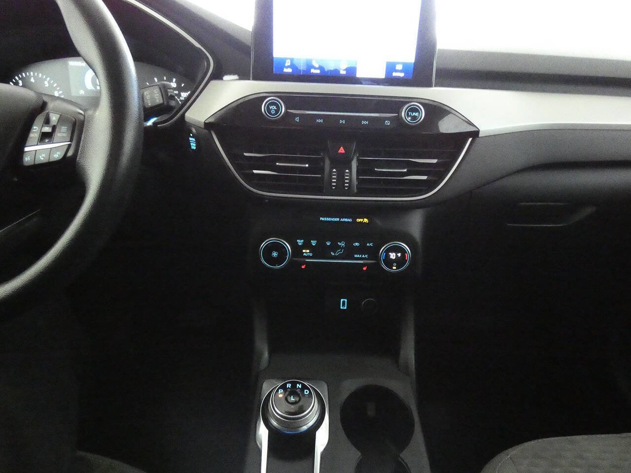 Used 2020 Ford Escape SE image 13