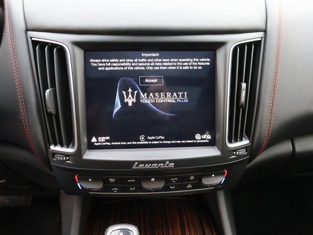 Used 2020 Maserati Levante GranLusso image 28