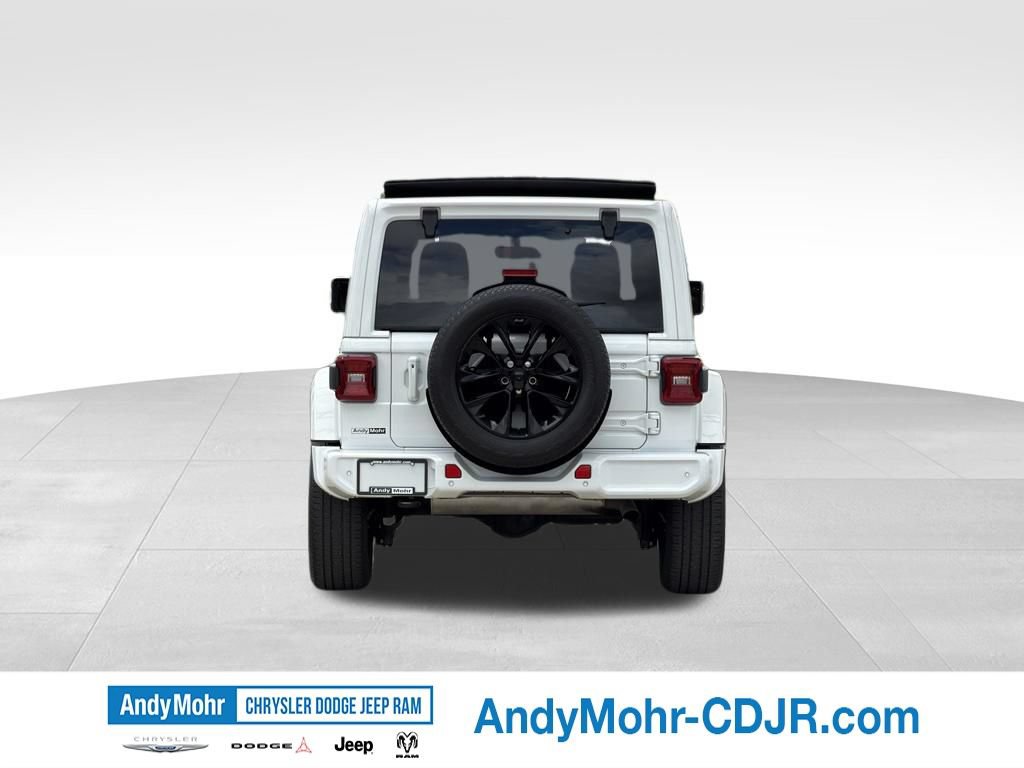 Used 2022 Jeep Wrangler Unlimited Sahara AWD/4WD image 6