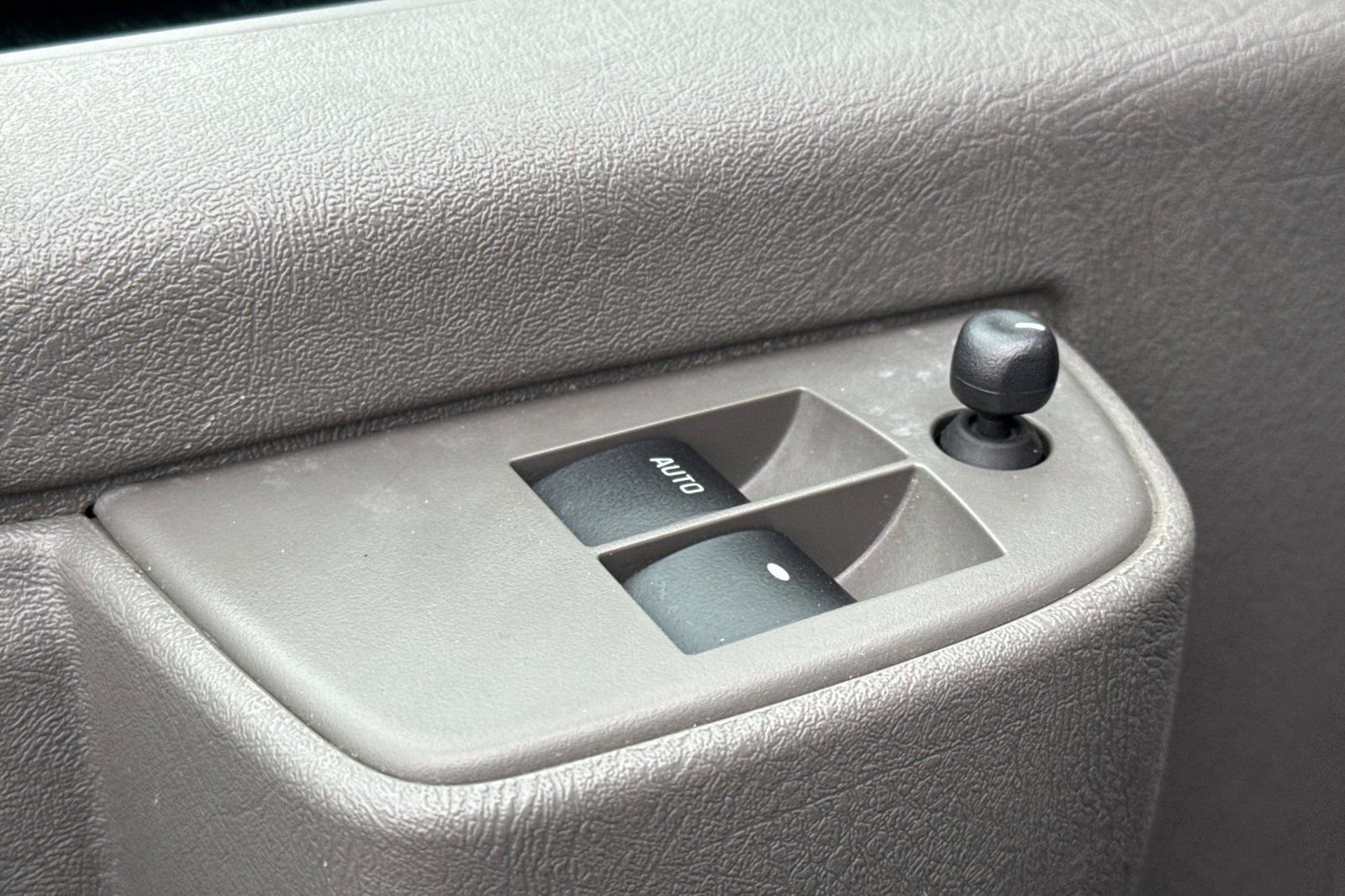 Used 2024 Chevrolet Express 2500 w/ Driver Convenience Package image 11