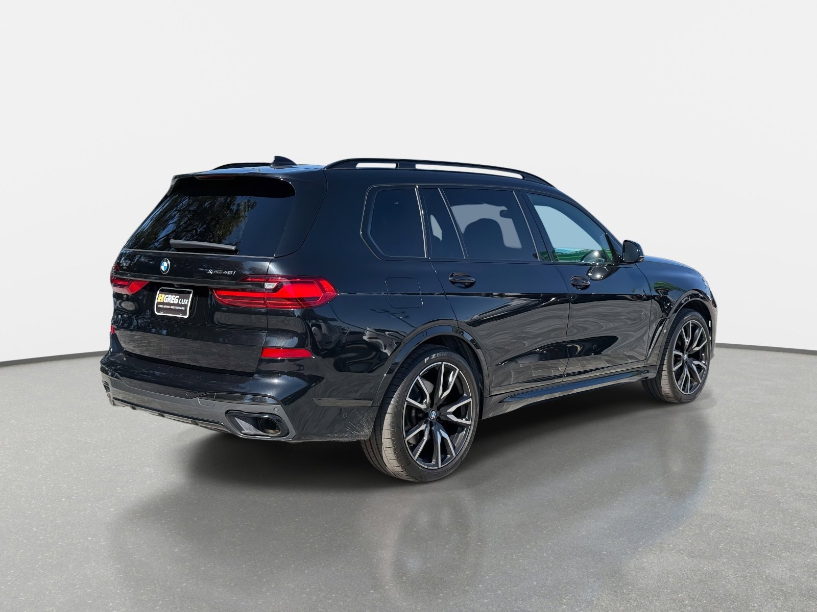 Used 2021 BMW X7 xDrive40i w/ M Sport Package image 3
