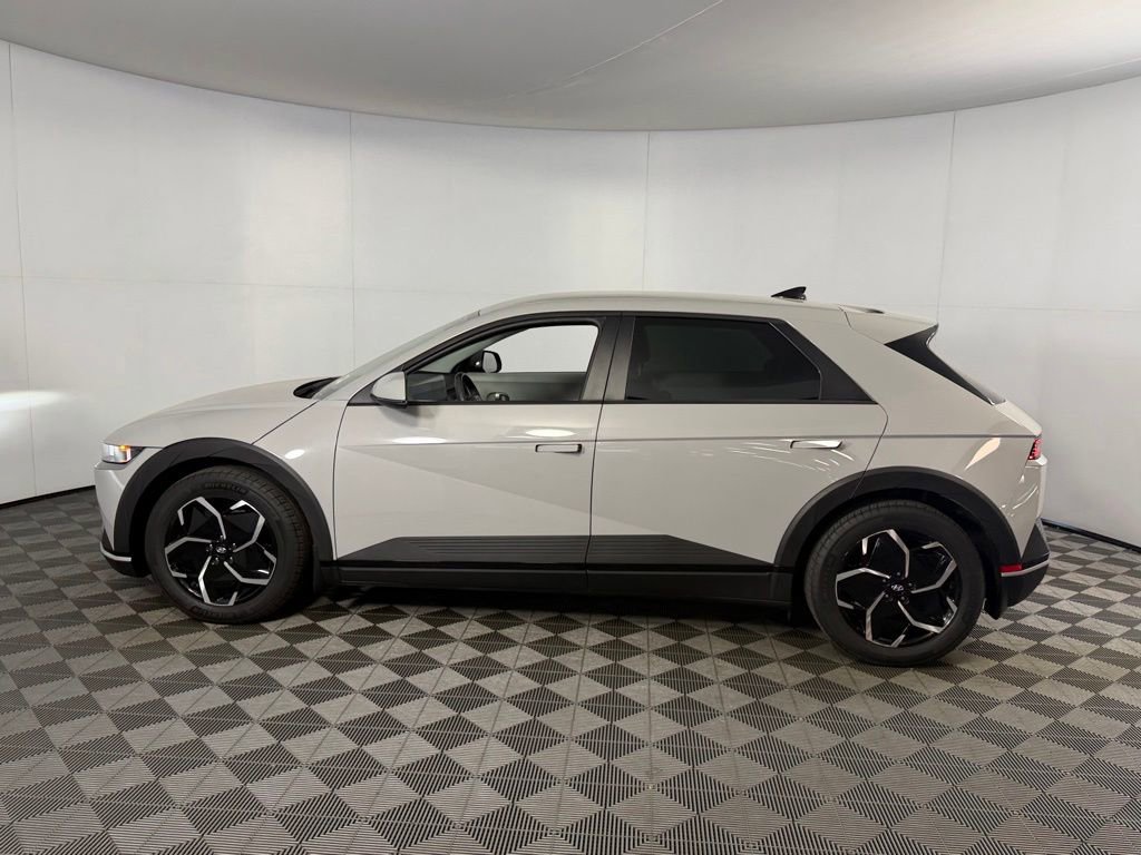 Used 2024 Hyundai Ioniq 5 SEL RWD image 10