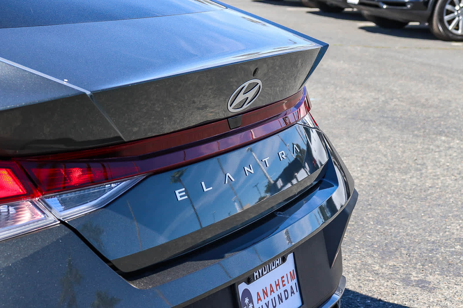 Used 2025 Hyundai Elantra SE image 10