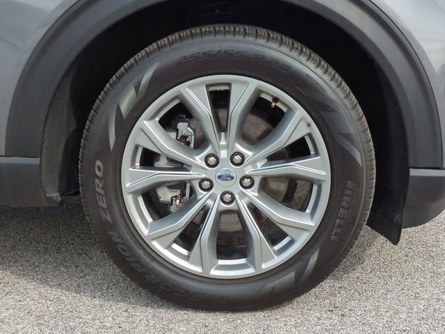 Used 2022 Ford Explorer XLT w/ Equipment Group 202A image 11