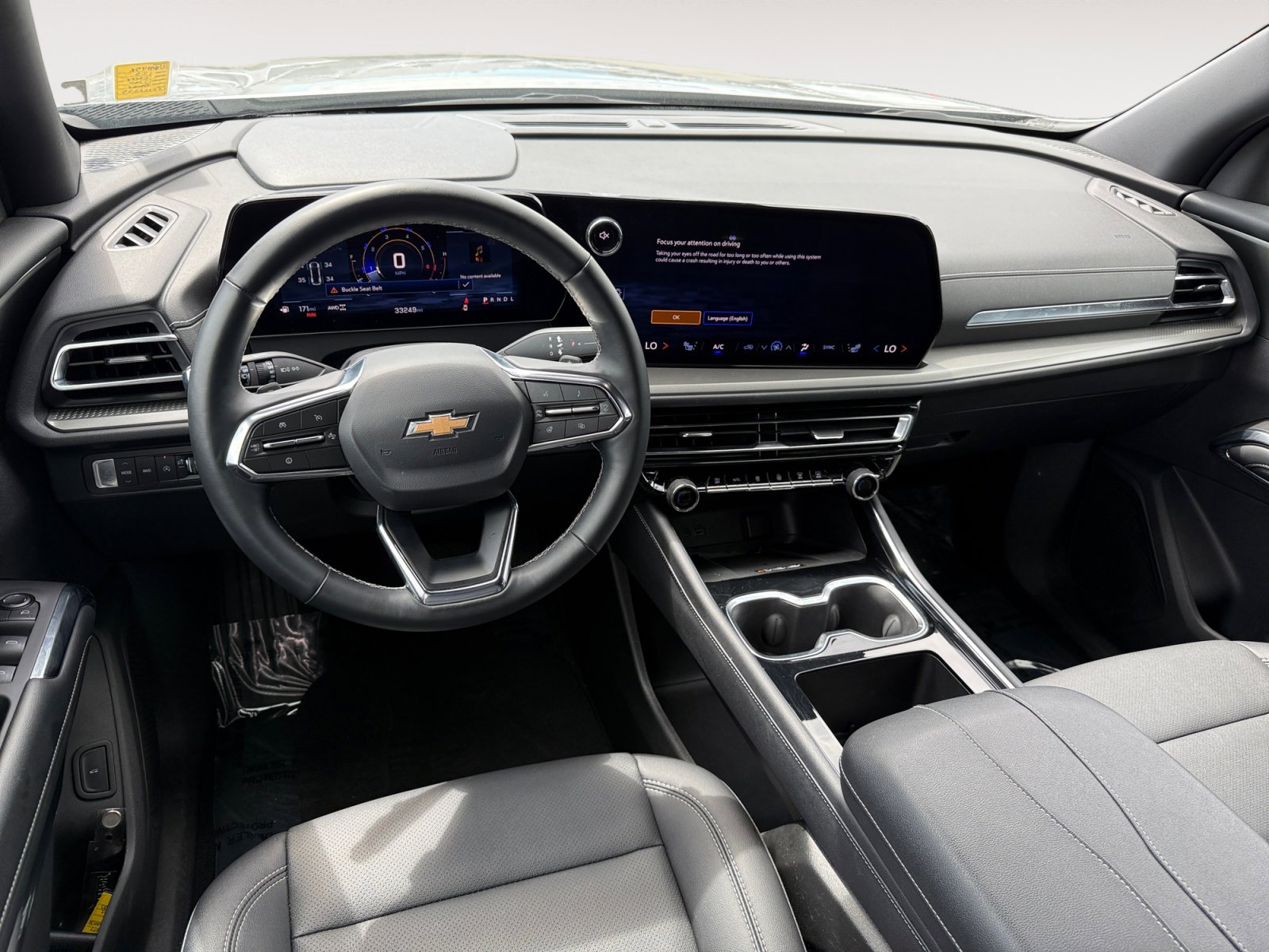 Used 2025 Chevrolet Traverse LT image 15