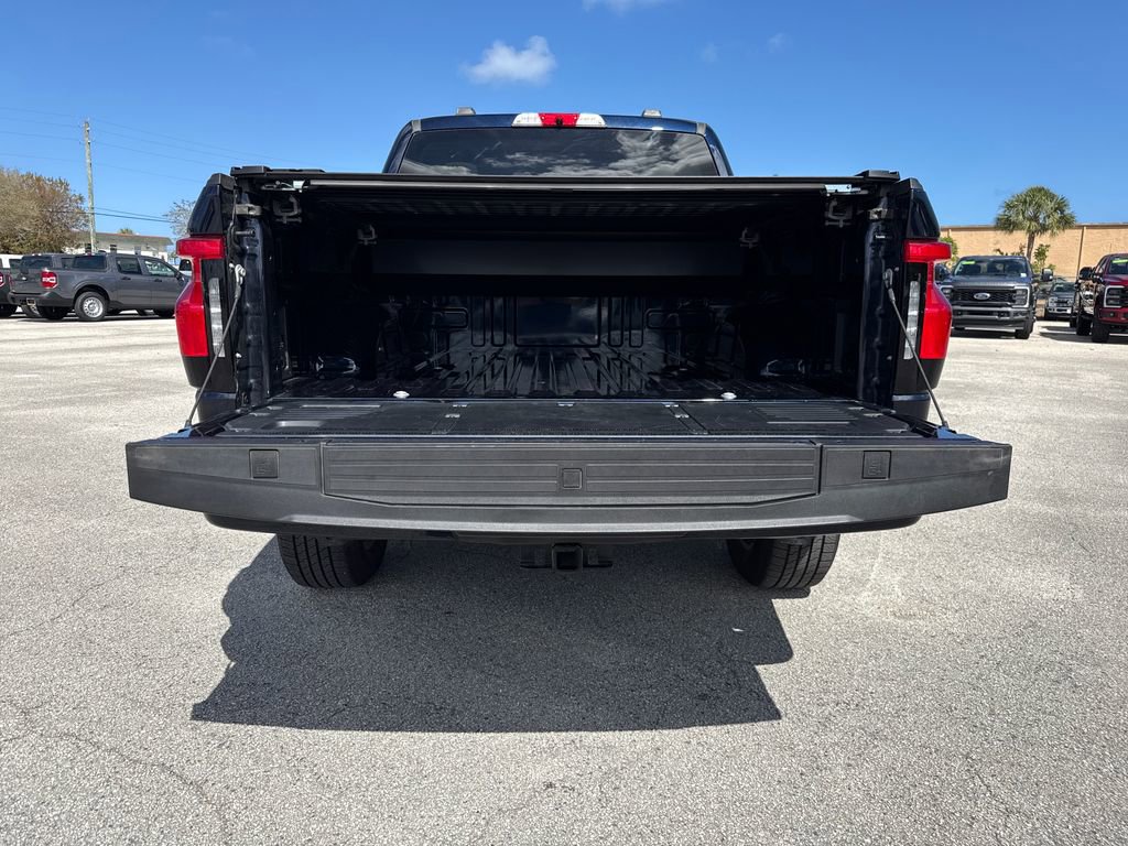 Used 2025 Ford F150 Lightning Flash image 29