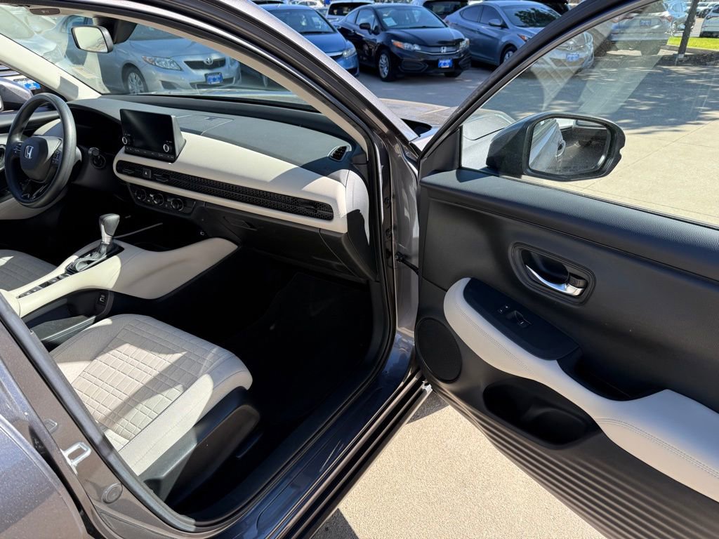Used 2023 Honda HR-V LX image 20