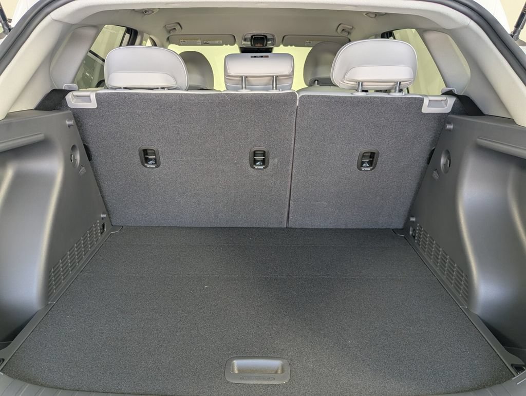 New 2026 Hyundai Kona SEL Premium FWD image 25