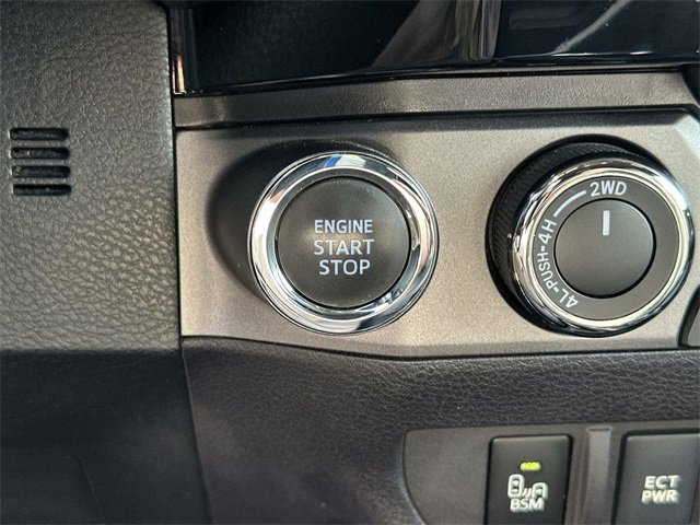 Used 2018 Toyota Tacoma TRD Off-Road image 15