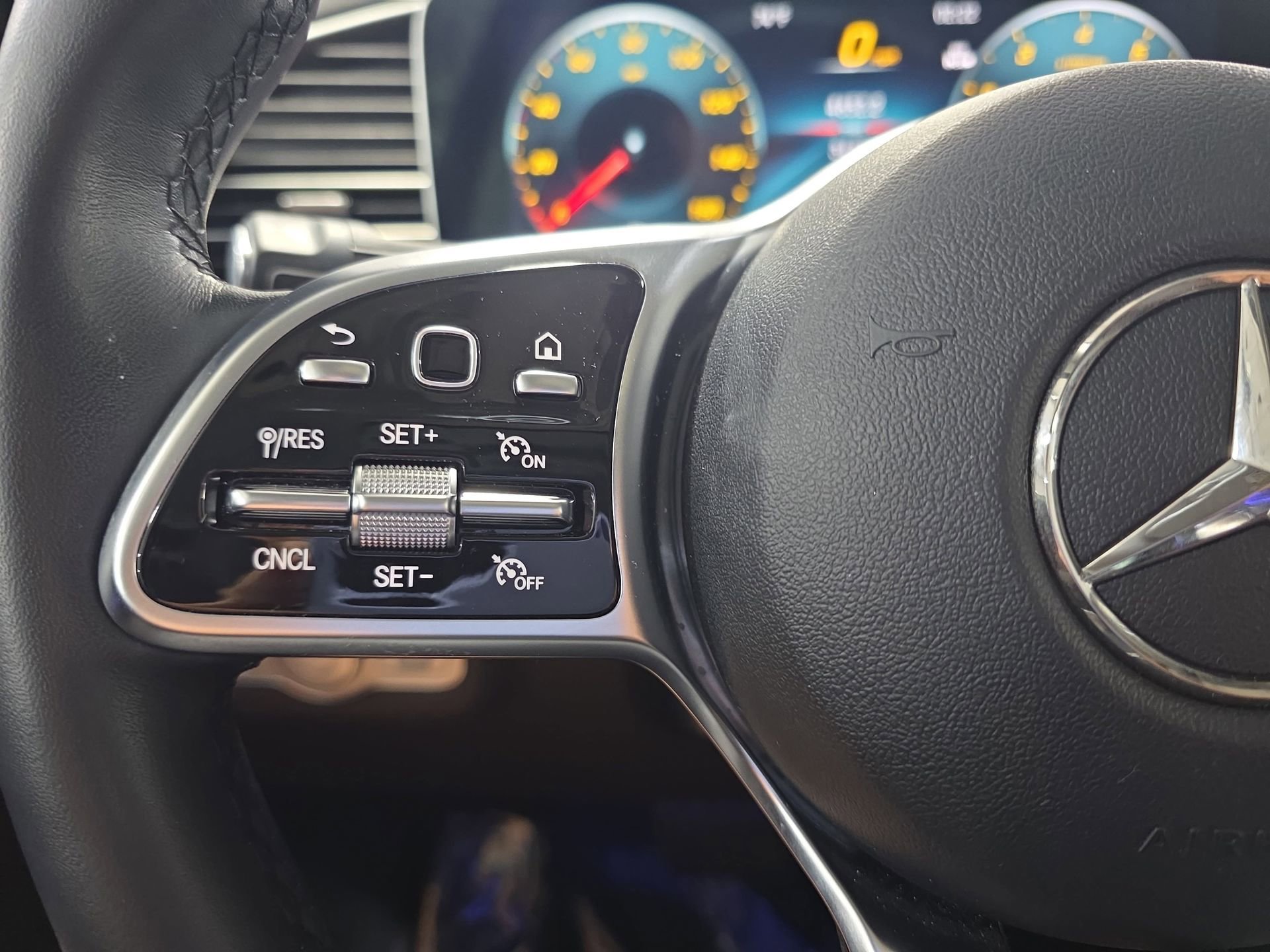 Certified 2023 Mercedes-Benz GLE 450 4MATIC image 17