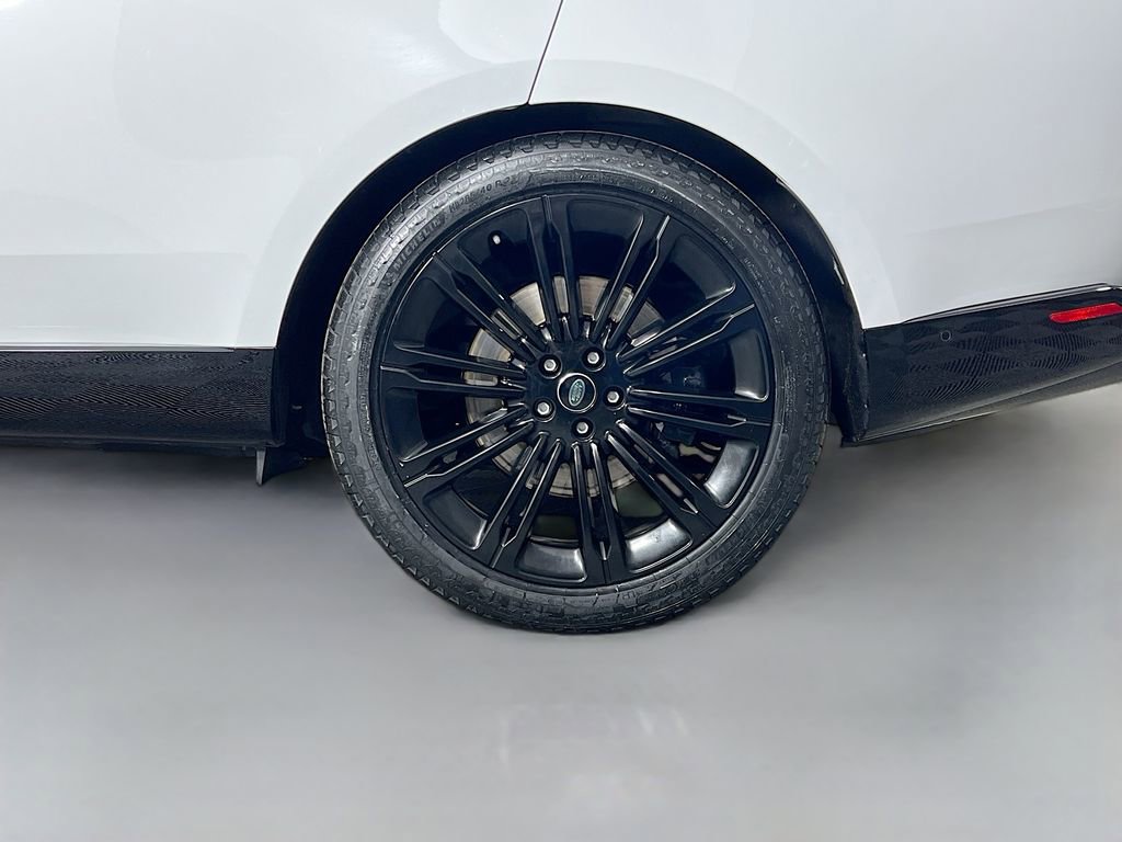 Used 2022 Land Rover Range Rover Long Wheelbase SE image 34