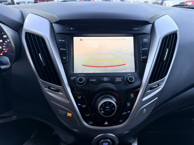 Used 2013 Hyundai Veloster w/ Style Pkg image 31