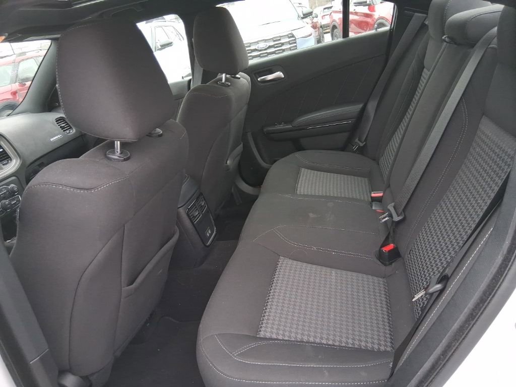 Used 2023 Dodge Charger SXT w/ Blacktop Package image 9