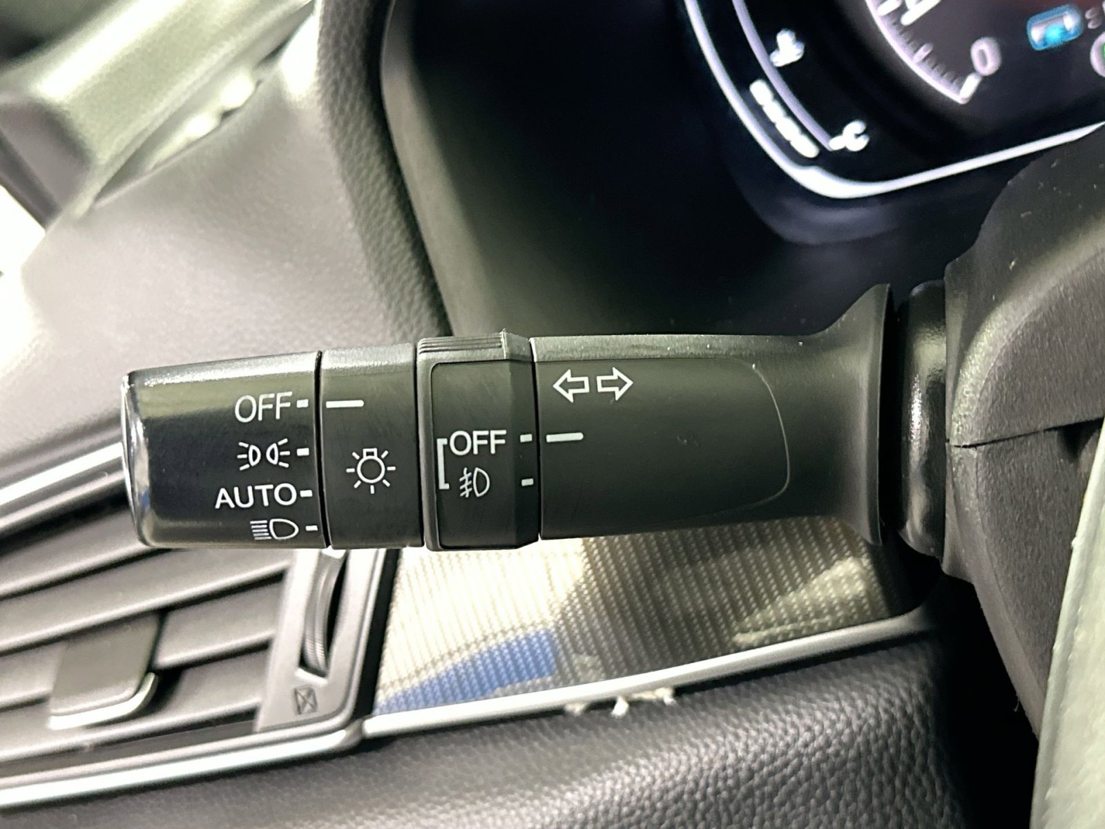 Used 2019 Honda Accord Sport image 28