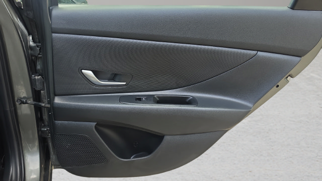 Used 2024 Hyundai Elantra SEL FWD image 32