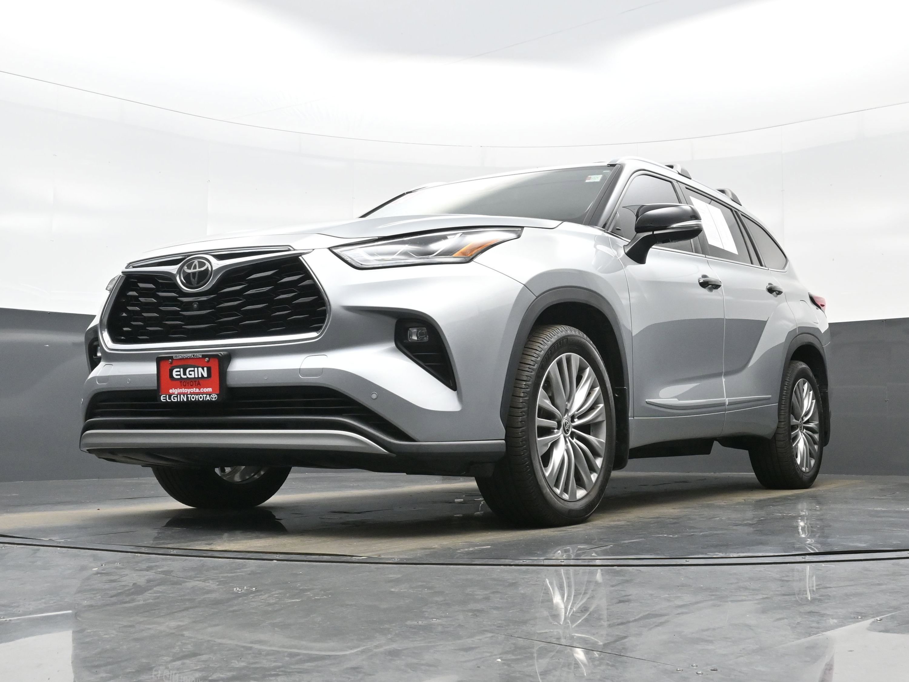 Used 2021 Toyota Highlander Platinum AWD/4WD image 29