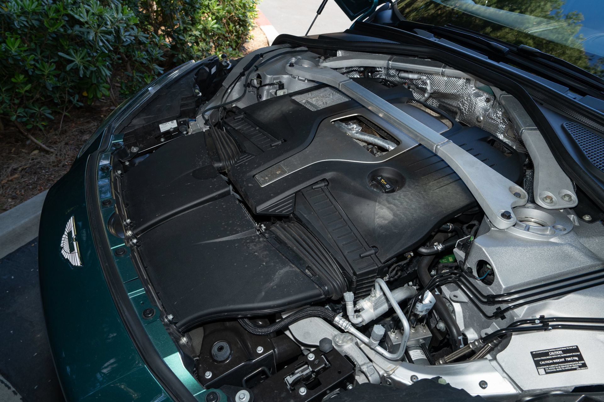 Used 2021 Aston Martin DBX AWD/4WD image 11