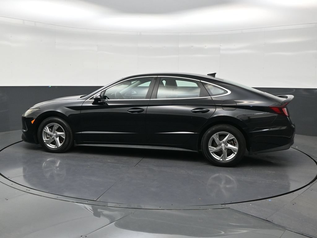 Used 2021 Hyundai Sonata SE FWD image 2