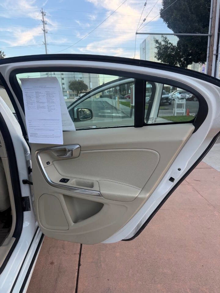 Used 2012 Volvo S60 T5 image 30