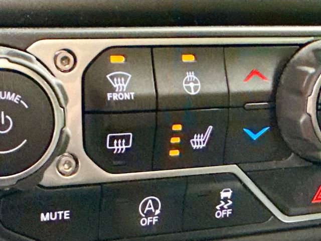 Used 2021 Jeep Wrangler Unlimited Sahara w/ Cold Weather Group image 21