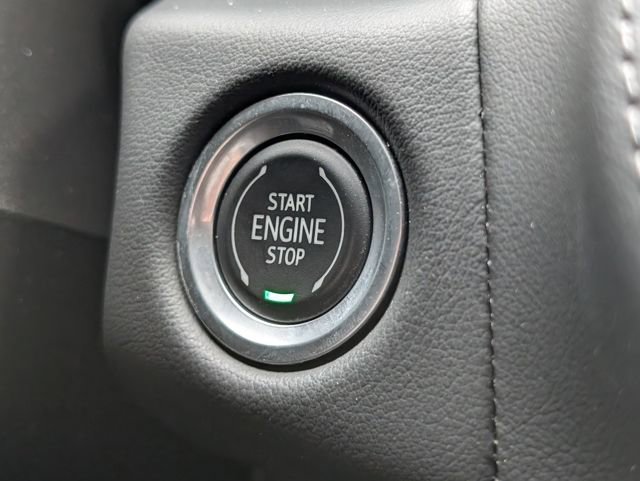 Used 2021 Chevrolet Tahoe LT w/ Luxury Package image 14