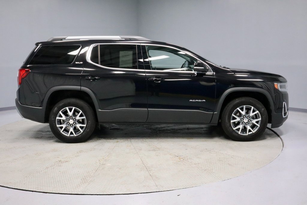 Used 2023 GMC Acadia SLT w/ LPO, Floor Liner Package image 14