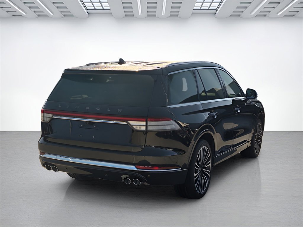 Used 2023 Lincoln Aviator Black Label image 3