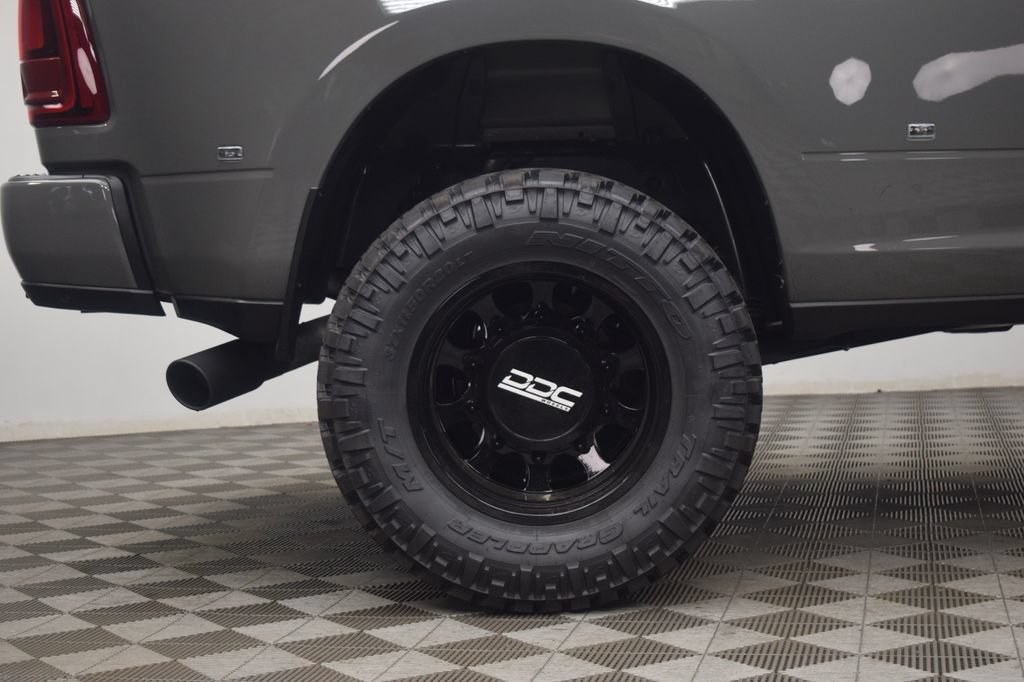 New 2026 RAM 3500 Laramie w/ Night Edition AWD/4WD image 9