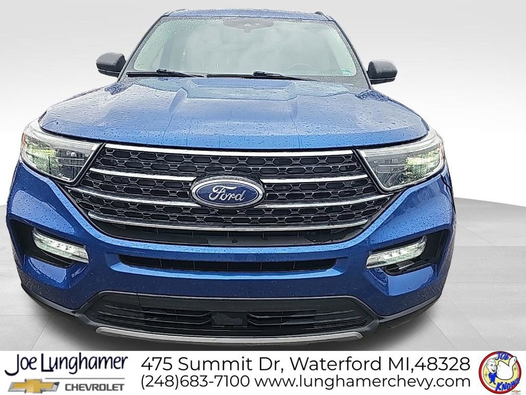 Used 2020 Ford Explorer XLT w/ Equipment Group 202A image 3
