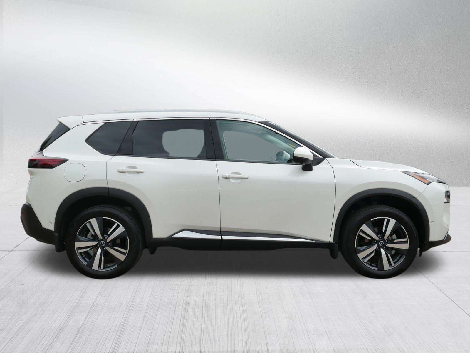 Certified 2023 Nissan Rogue SL w/ SL Premium Package AWD/4WD image 8