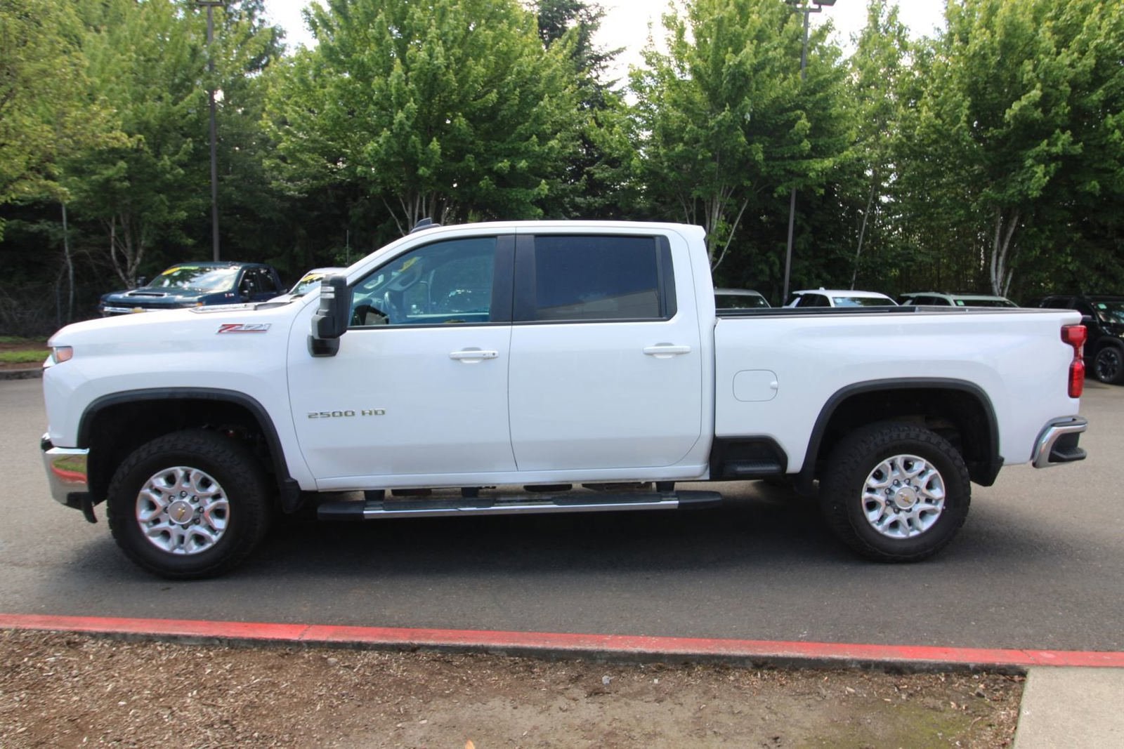 Used 2022 Chevrolet Silverado 2500 LT w/ Convenience Package AWD/4WD image 7