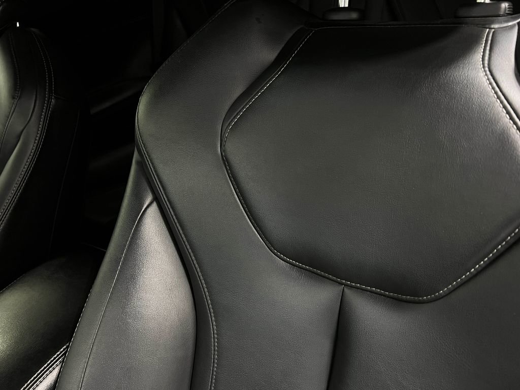 Used 2018 INFINITI Q60 3.0t Luxe RWD image 18