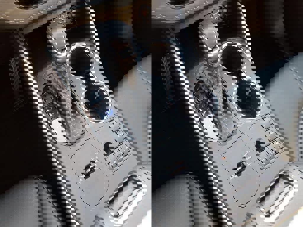 Used 2023 Toyota Highlander XLE image 23