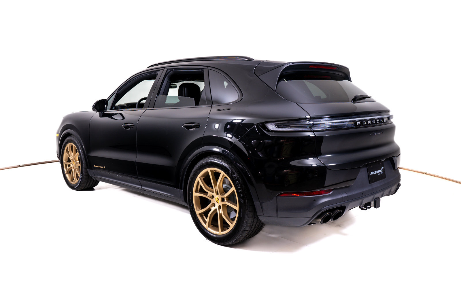 Used 2025 Porsche Cayenne S AWD/4WD image 3