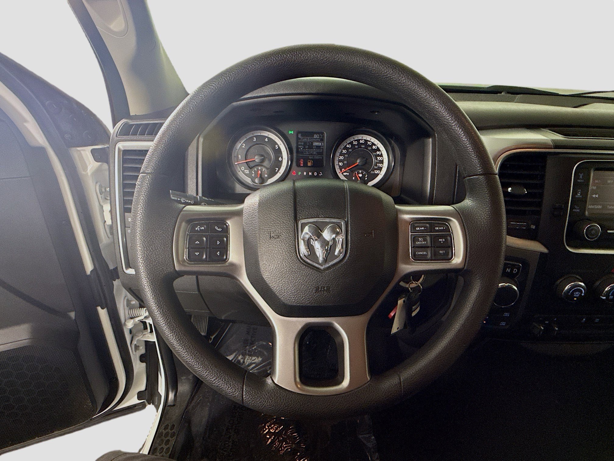 Used 2022 RAM 1500 Classic SLT image 13