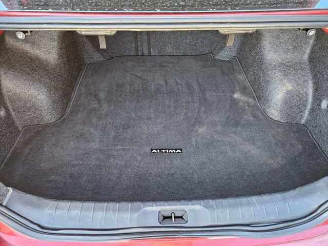Used 2024 Nissan Altima 2.5 SV FWD image 15