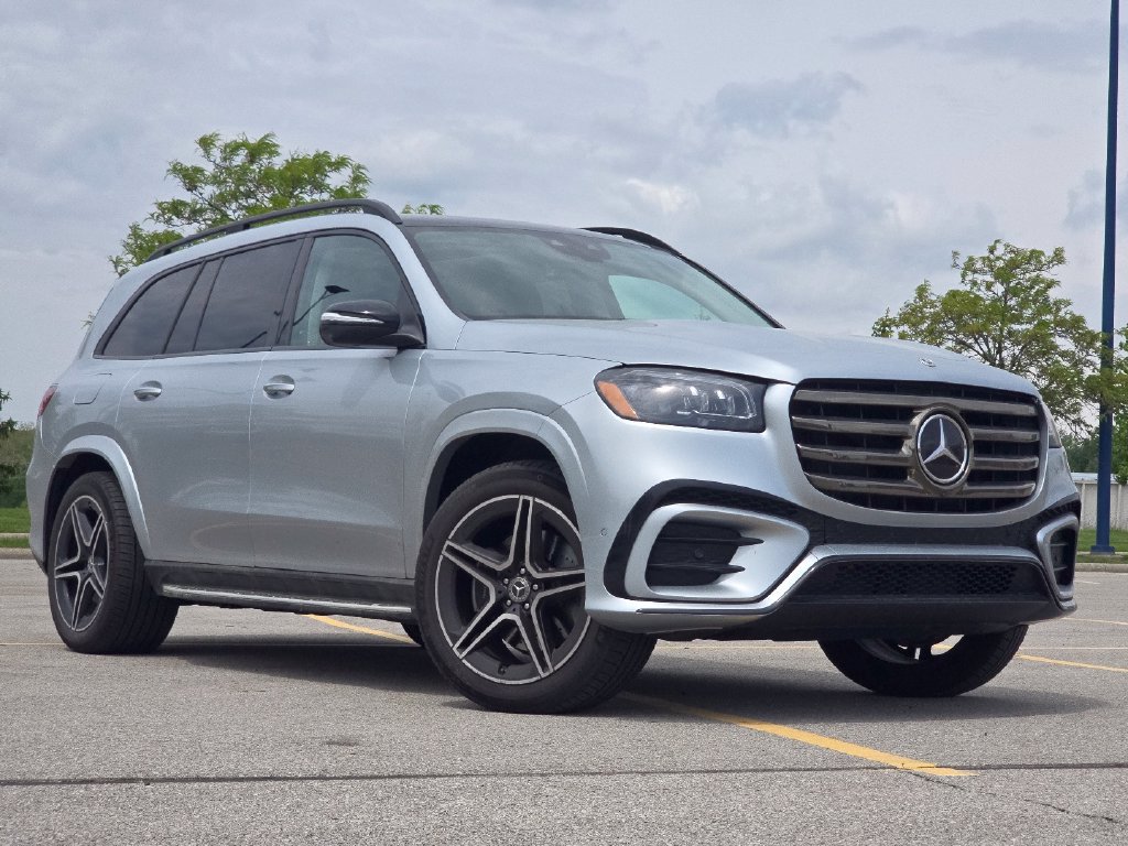 Certified 2026 Mercedes-Benz GLS 450 4MATIC image 2