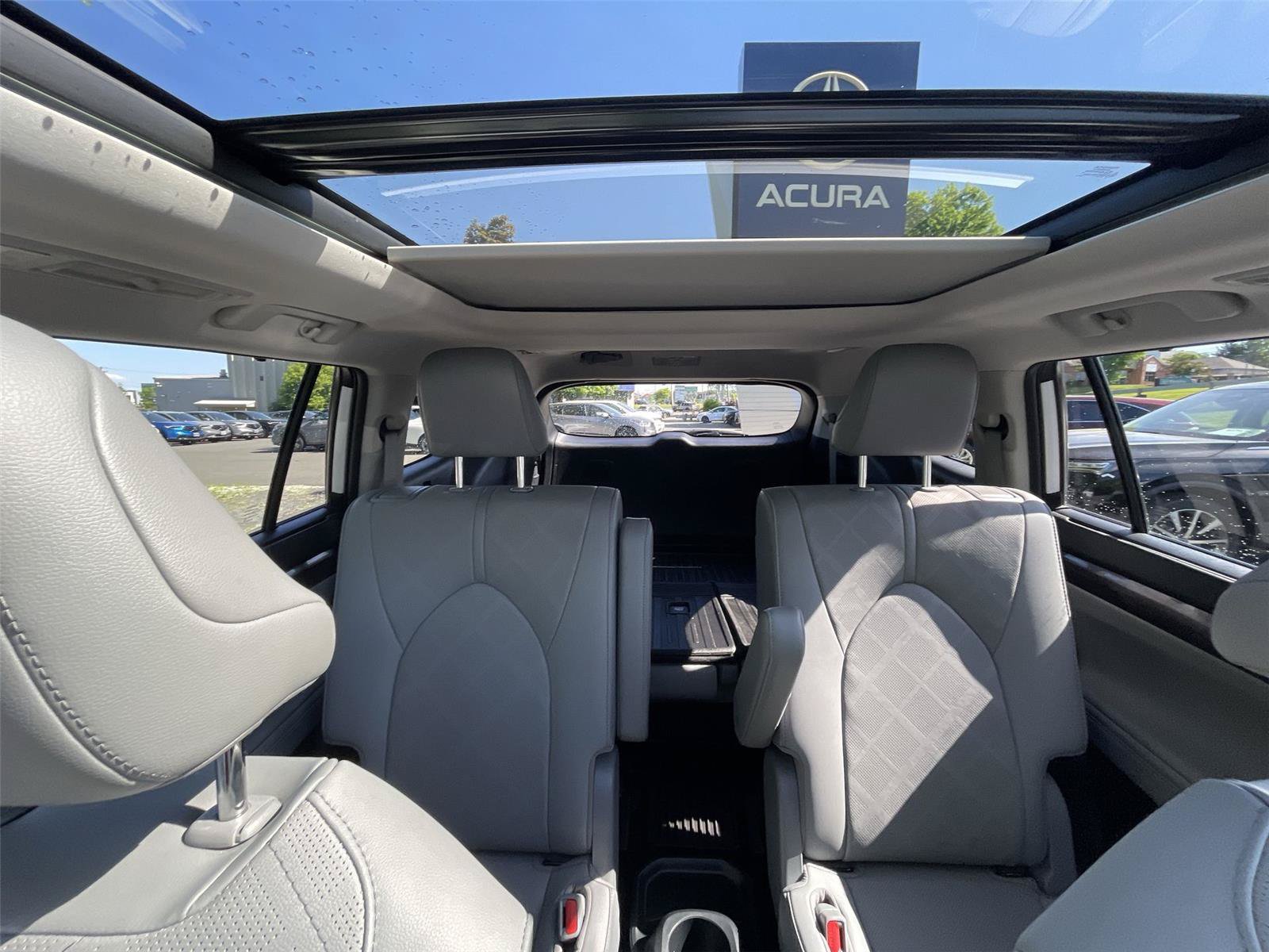 Used 2021 Toyota Highlander Platinum AWD/4WD image 30