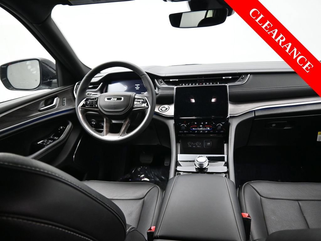 Used 2023 Jeep Grand Cherokee Overland image 19