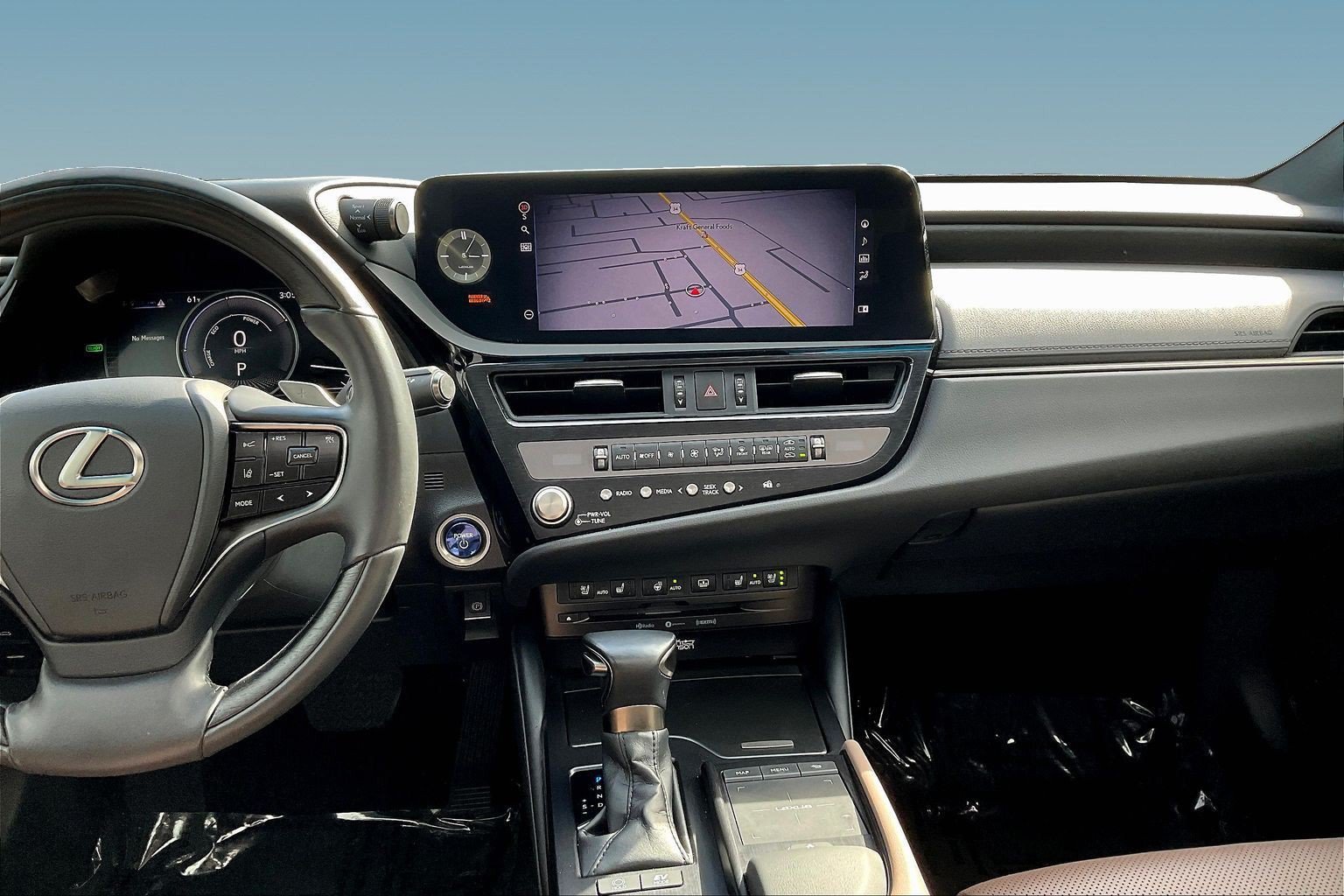 Used 2022 Lexus ES 300h w/ Accessory Package FWD image 9