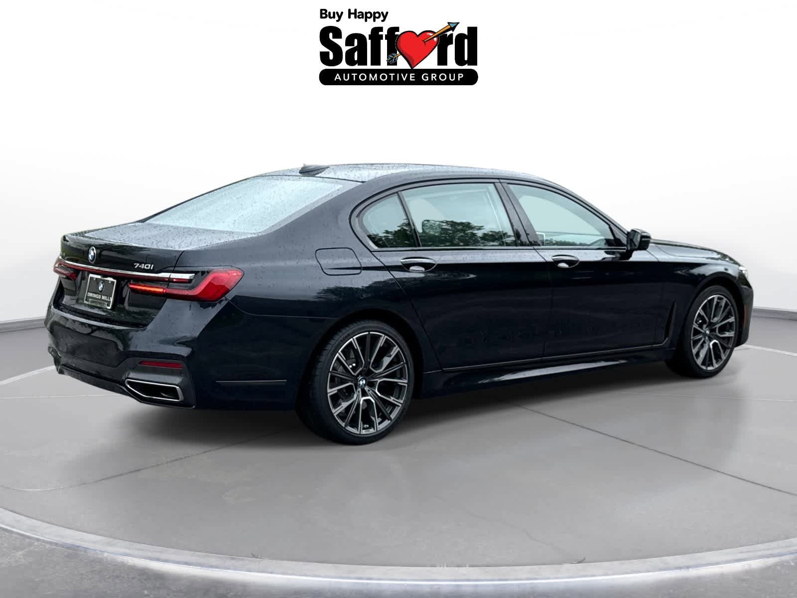Used 2022 BMW 740i xDrive w/ M Sport Package AWD/4WD image 9