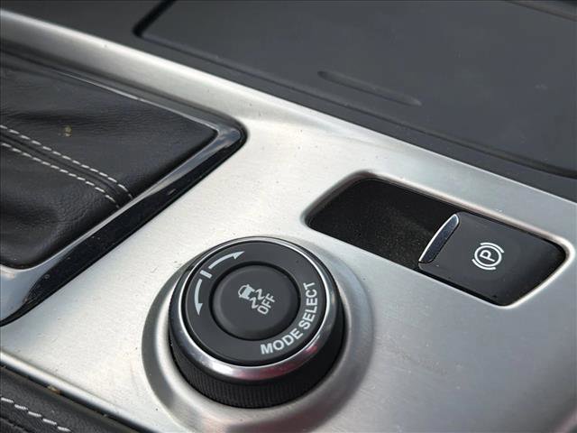 Used 2014 Chevrolet Corvette Stingray Convertible w/ 2LT Preferred Equipment Group RWD image 19