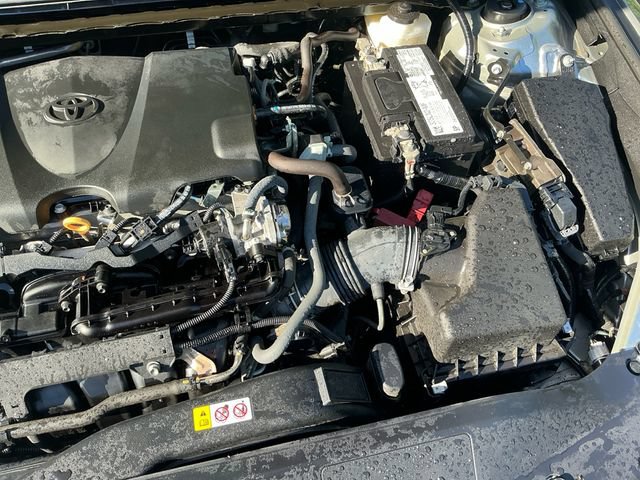 Used 2023 Toyota Camry SE FWD image 19