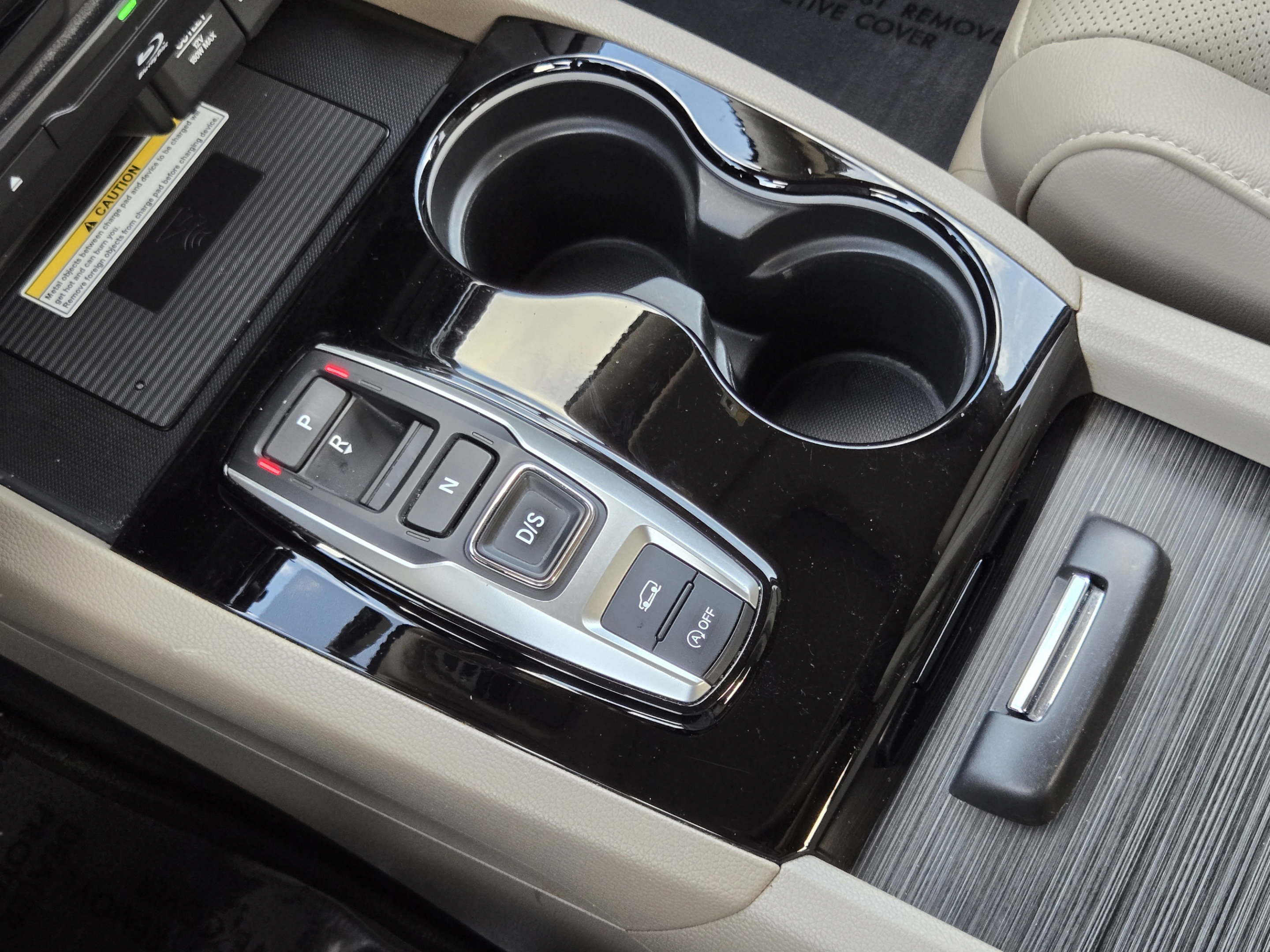 Used 2020 Honda Pilot Elite image 16