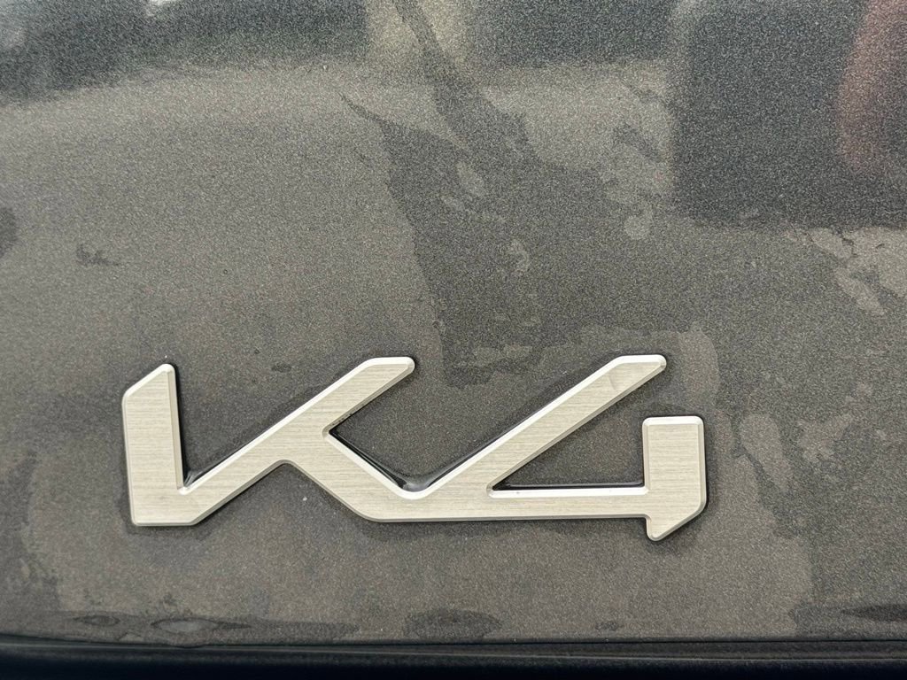 Used 2025 Kia K4 LXS image 9