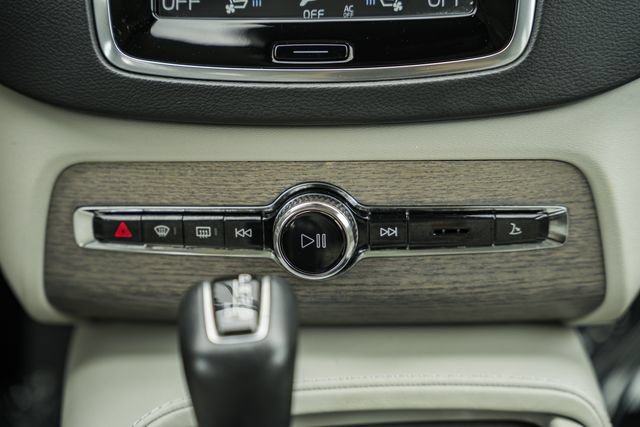 Used 2021 Volvo XC90 T6 Inscription w/ Protection Package Premier AWD/4WD image 24
