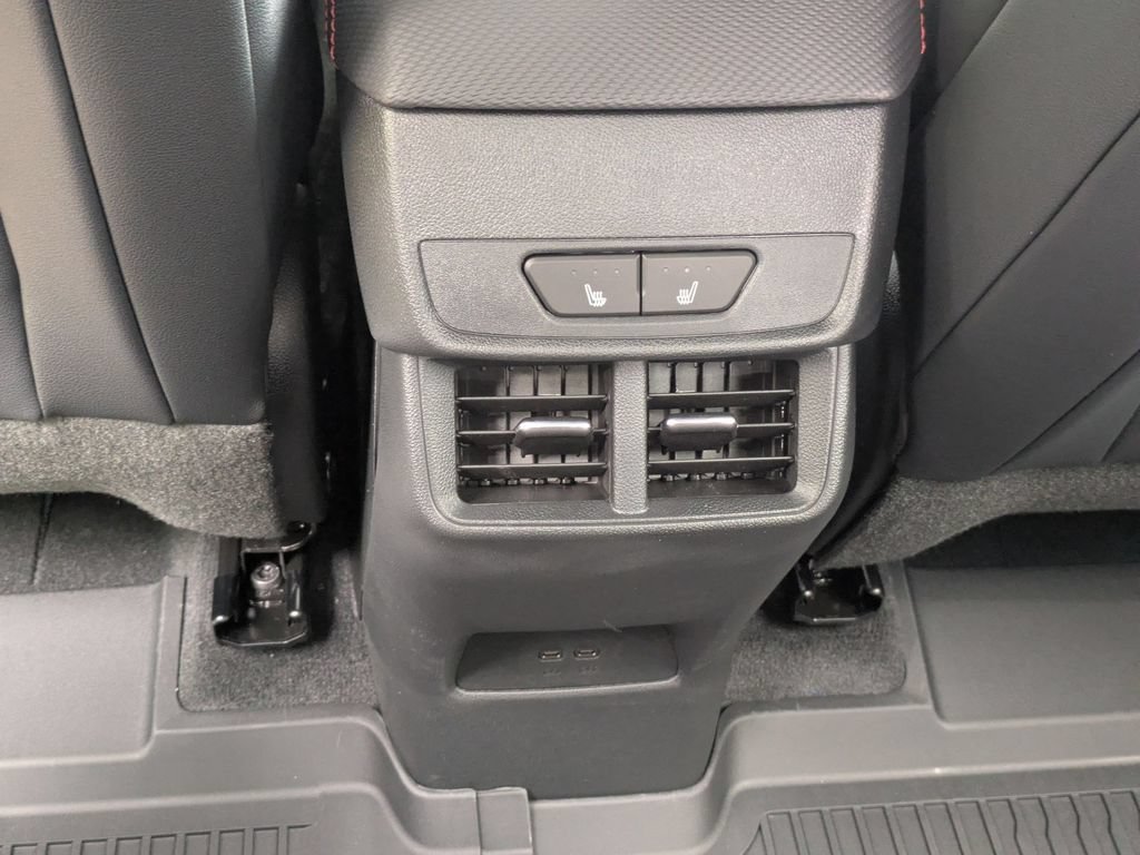 New 2027 Chevrolet Equinox RS w/ Safety and Technology Package FWD image 30