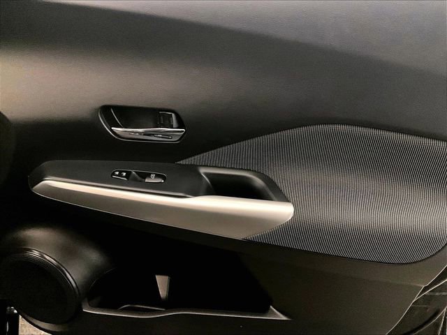 Used 2019 Nissan Kicks SV FWD image 23