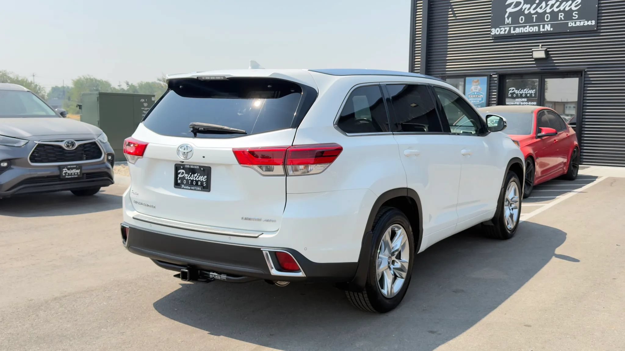 Used 2018 Toyota Highlander Limited AWD/4WD image 5